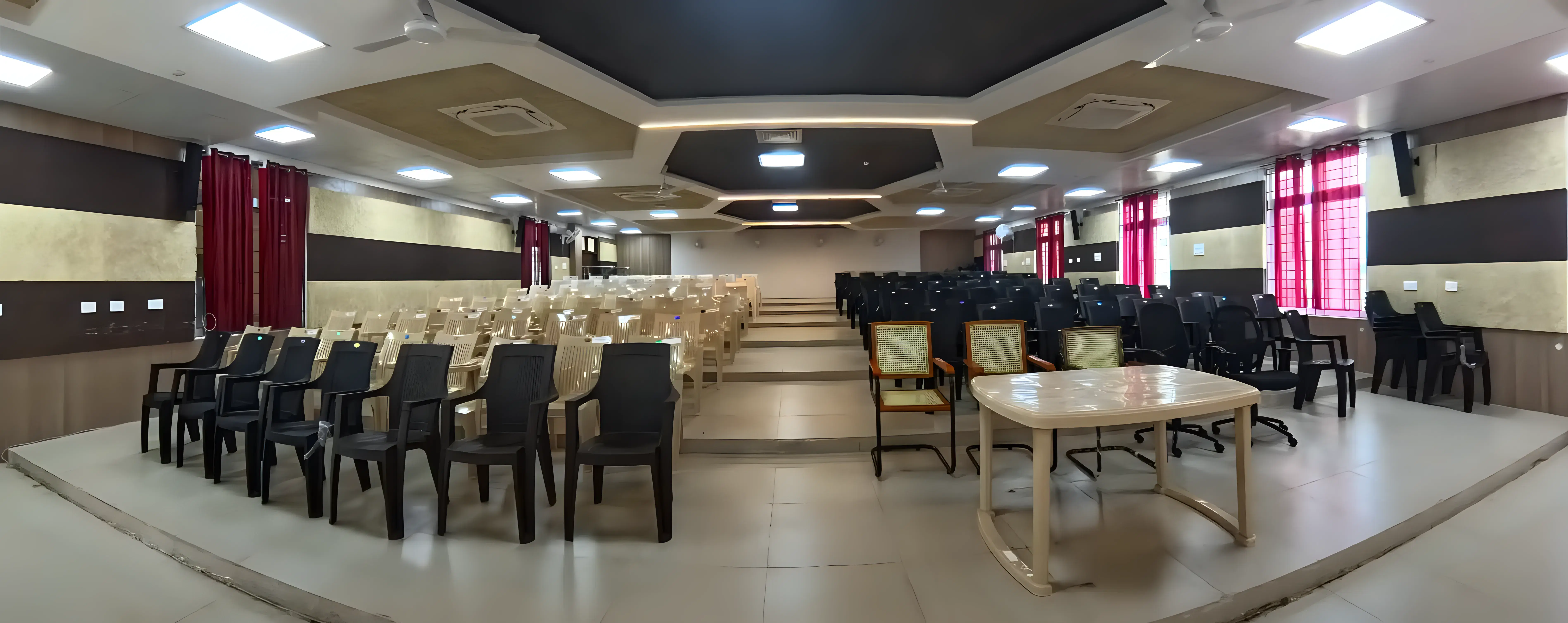 IIIT Trichy classroom photo 2